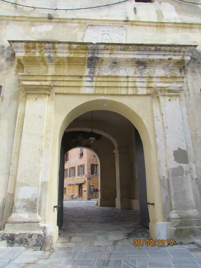 Appartement Bastia Au Pied Du Vieux Port Esterno foto