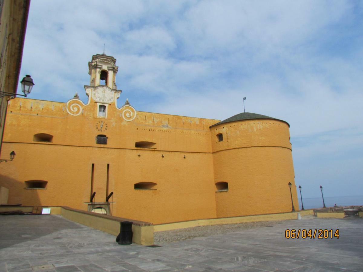 Appartement Bastia Au Pied Du Vieux Port Esterno foto